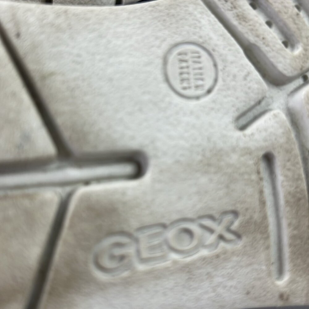 Geox Women's Black lace up sneakers size 40 - Picture 8 of 10